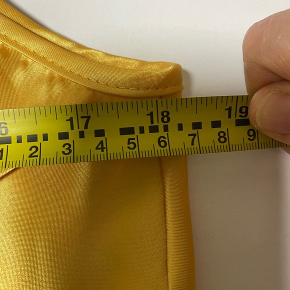 Annalee + Hope Shimmering Gold Top - SIZE M - NWT - Picture 8 of 10